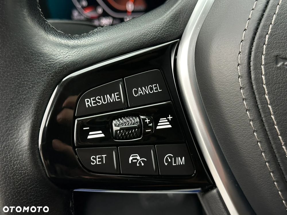 BMW Seria 5 520d xDrive - 27