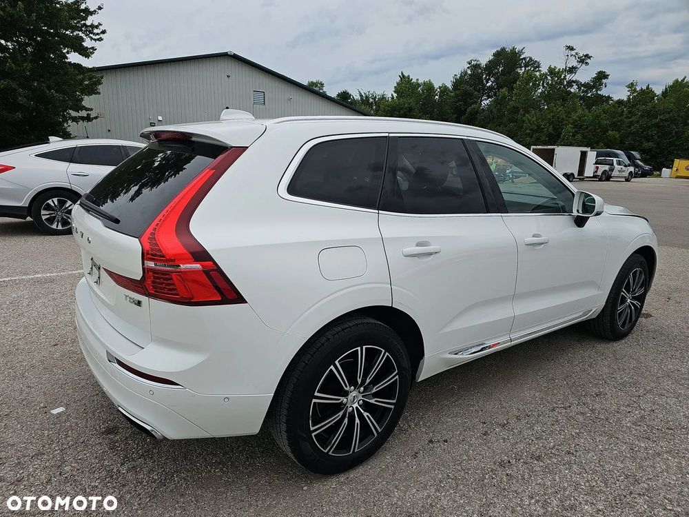 Volvo XC 60 T5 AWD Inscription - 4