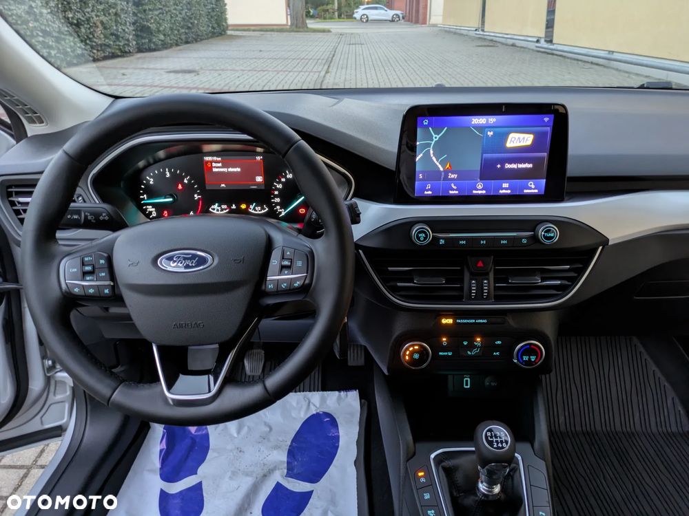 Ford Focus 1.5 EcoBlue Start-Stopp-System COOL&CONNECT DESIGN - 28
