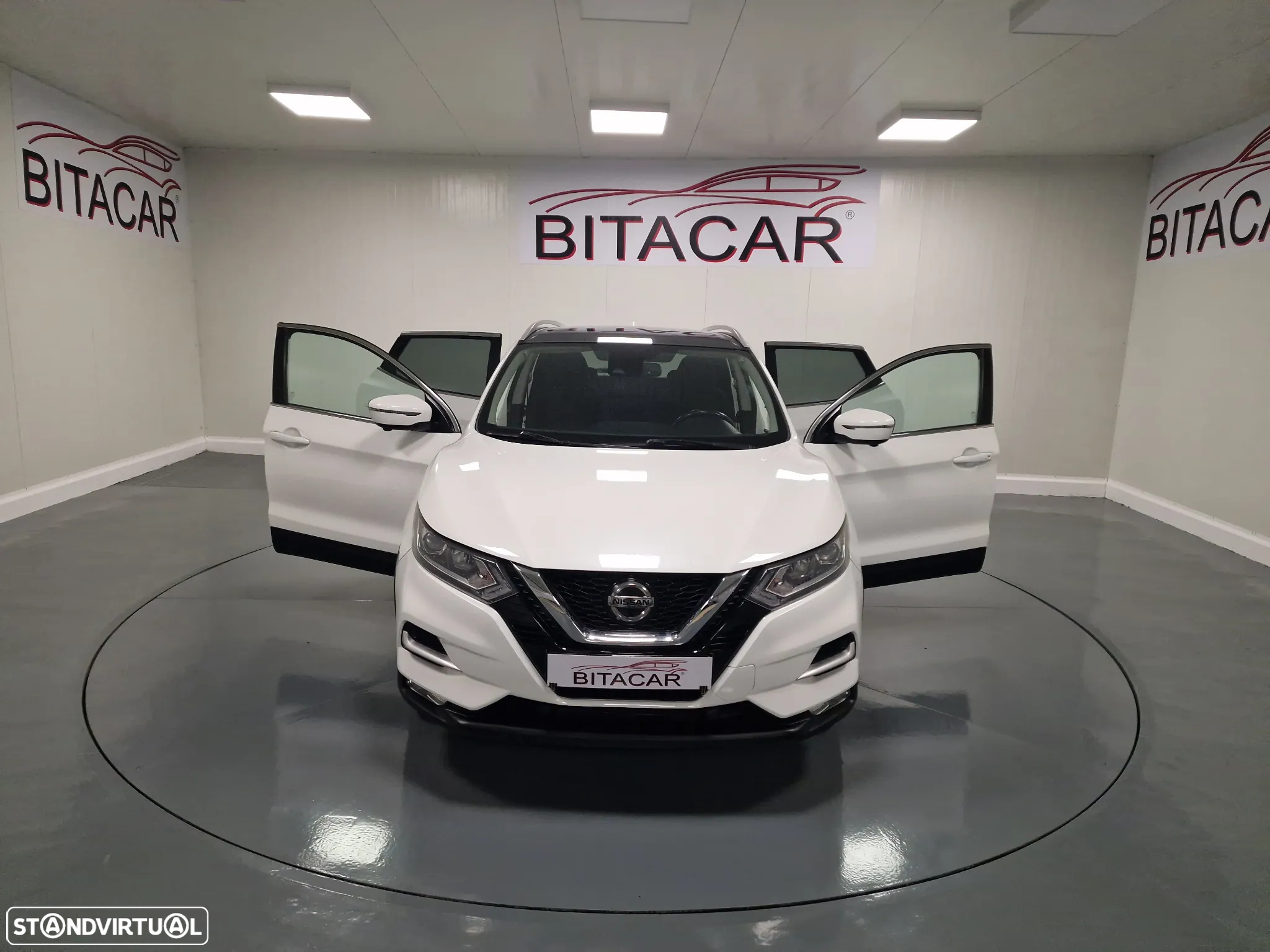 Nissan Qashqai 1.5 dCi N-Connecta 18 - 4