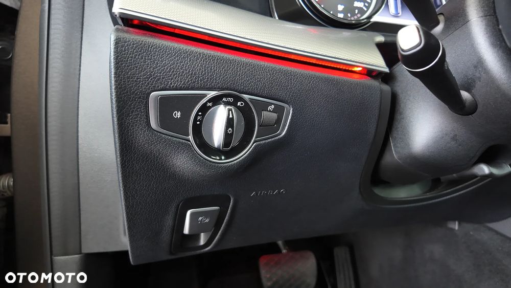 Mercedes-Benz Klasa E 200 T 9G-TRONIC Avantgarde - 15