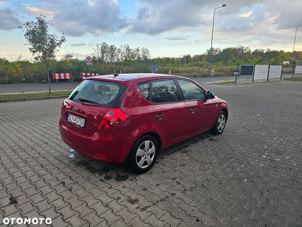 Kia Ceed 1.4 Comfort - 9