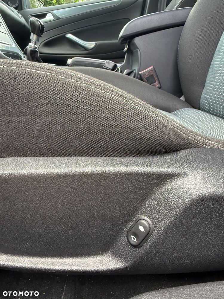 Ford Mondeo 1.6 T Ambiente - 10