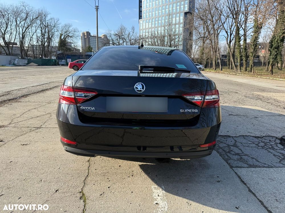 Skoda Superb 1.6 TDI DSG Style - 4