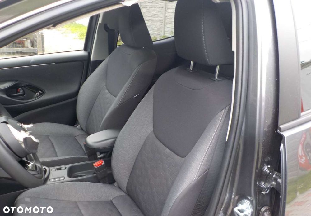 Toyota Yaris - 20
