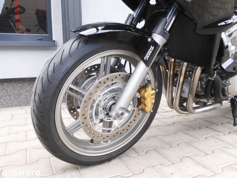 Honda CBF - 24