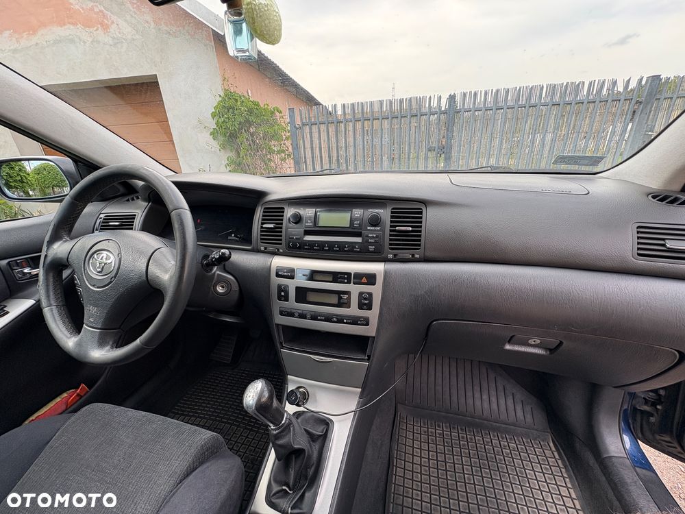 Toyota Corolla 2.0 D-4D Sol - 15