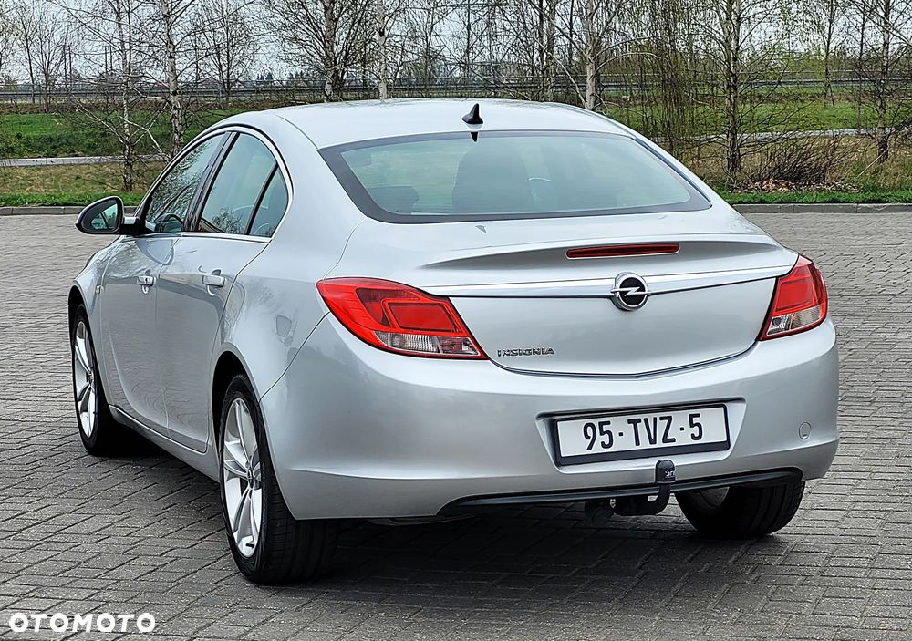 Opel Insignia - 12
