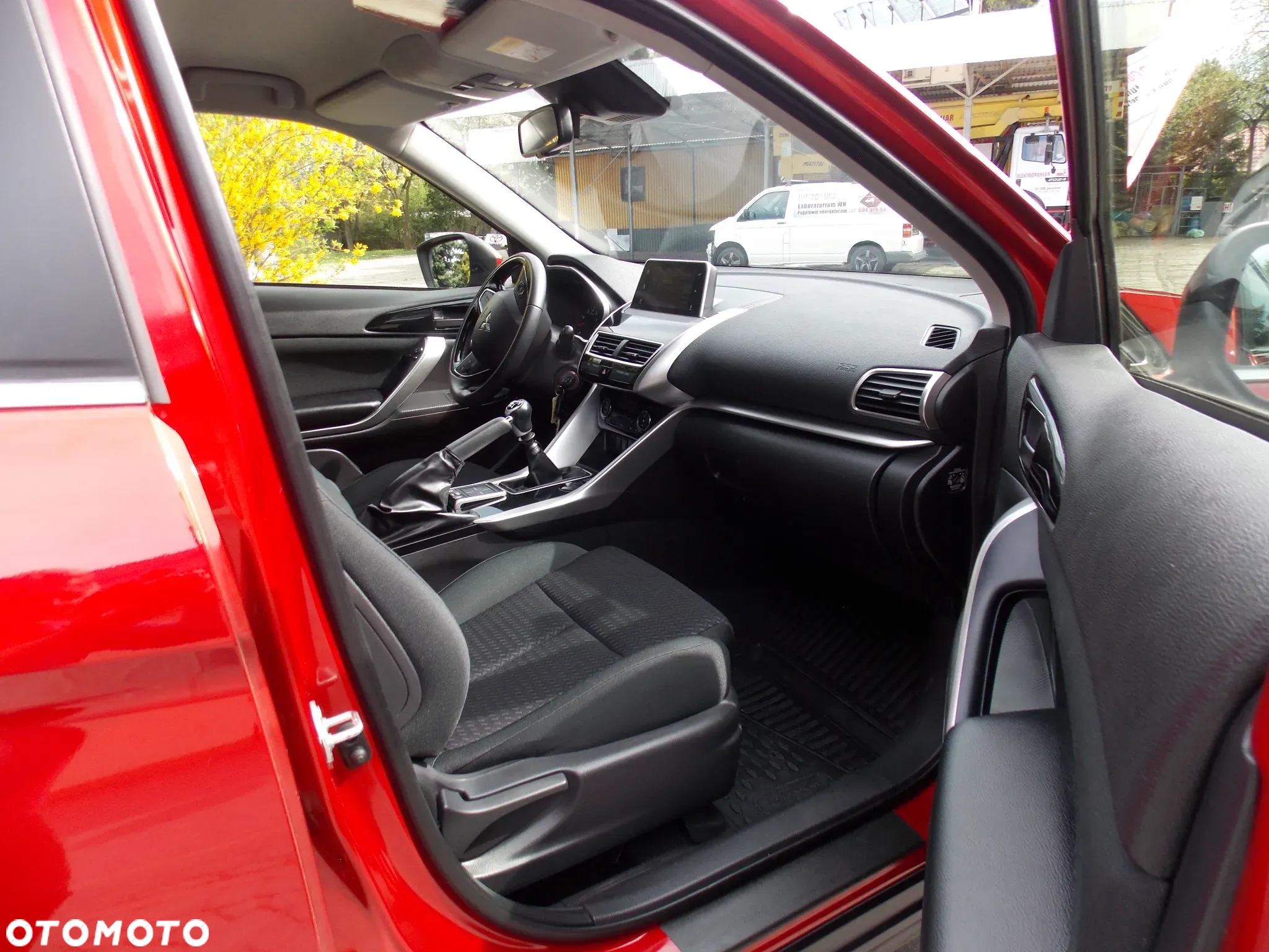 Mitsubishi Eclipse Cross 1.5 T Invite Plus - 13