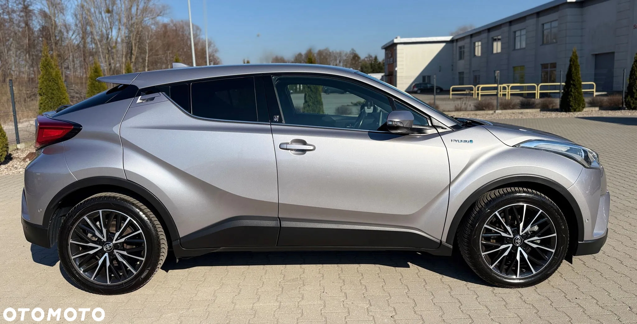 Toyota C-HR 1.8 Hybrid Team Deutschland - 6