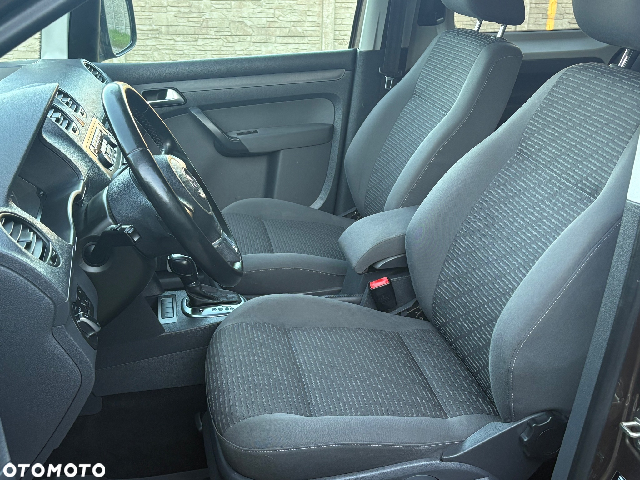 Volkswagen Caddy 1.6 TDI Comfortline DSG - 11