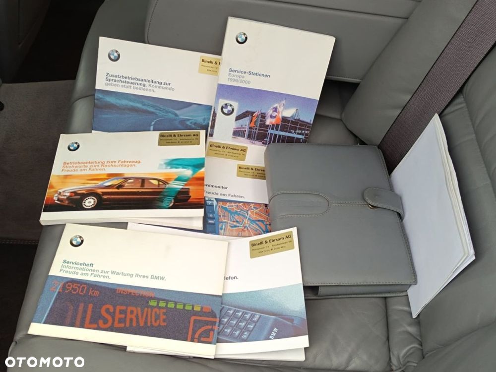 BMW Seria 7 750i - 37