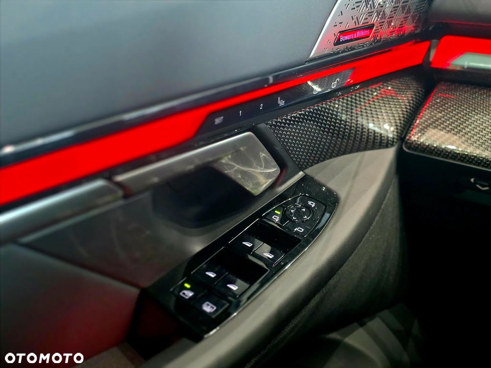 BMW M5 PHEV - 24