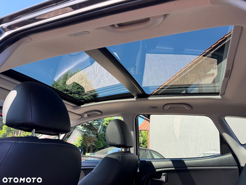 Kia Venga 1.6 CVVT Automatik Platinum Edition - 38