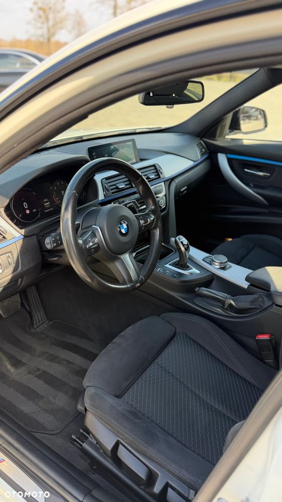 BMW Seria 3 330i xDrive M Sport Shadow sport - 19