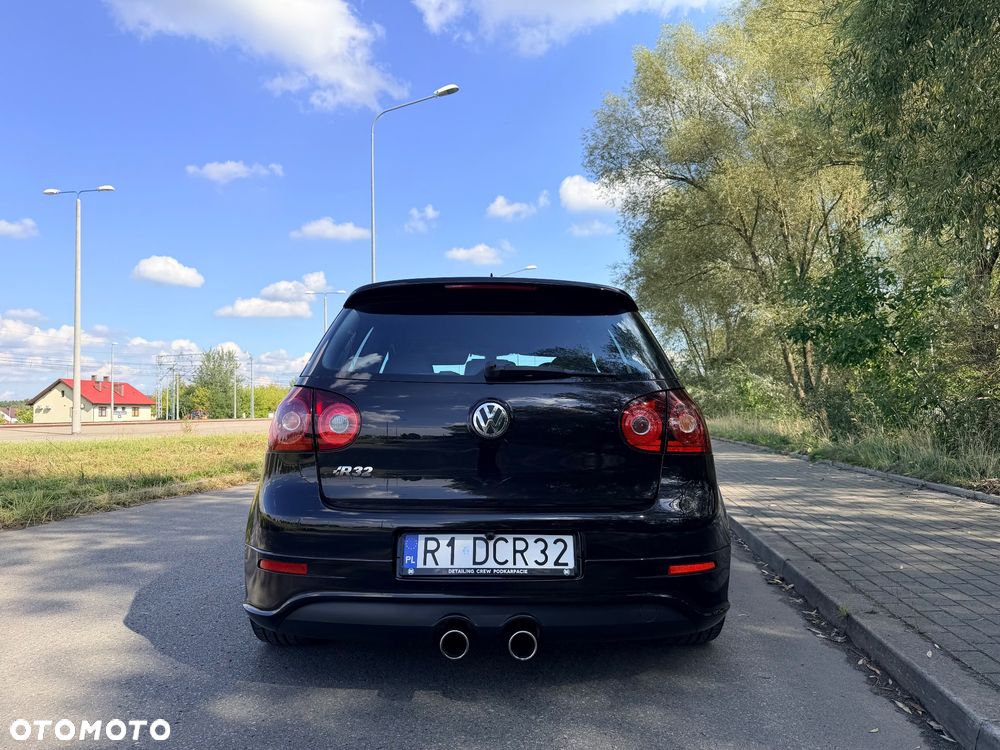 Volkswagen Golf R32 - 8