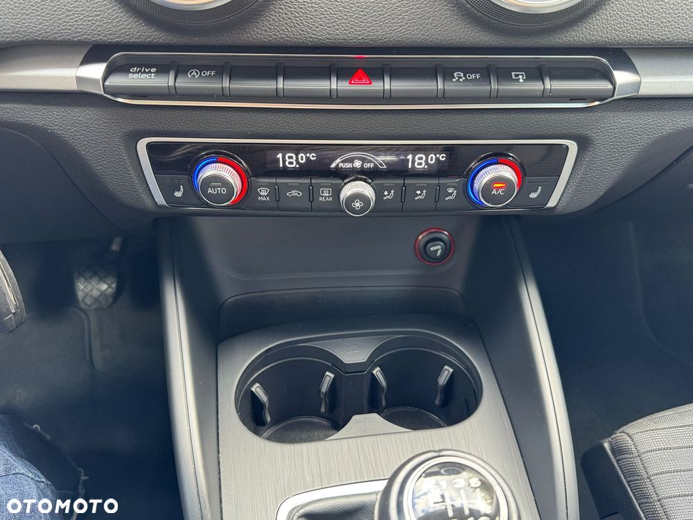 Audi A3 Sportback 2.0 TDI design - 28