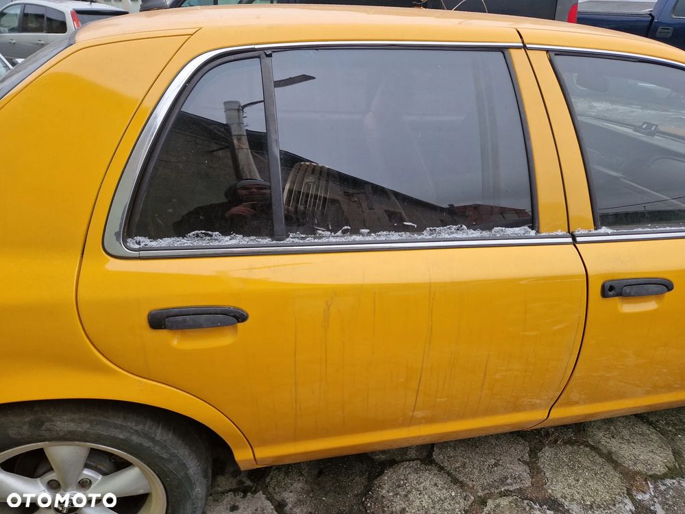 Ford Crown Victoria Taxi Drzwi Kompletne - 1