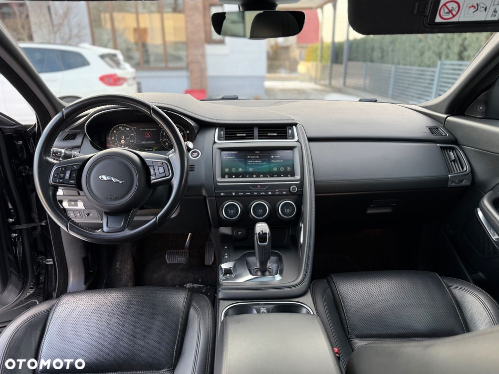Jaguar E-Pace P200 AWD R-Dynamic S - 13