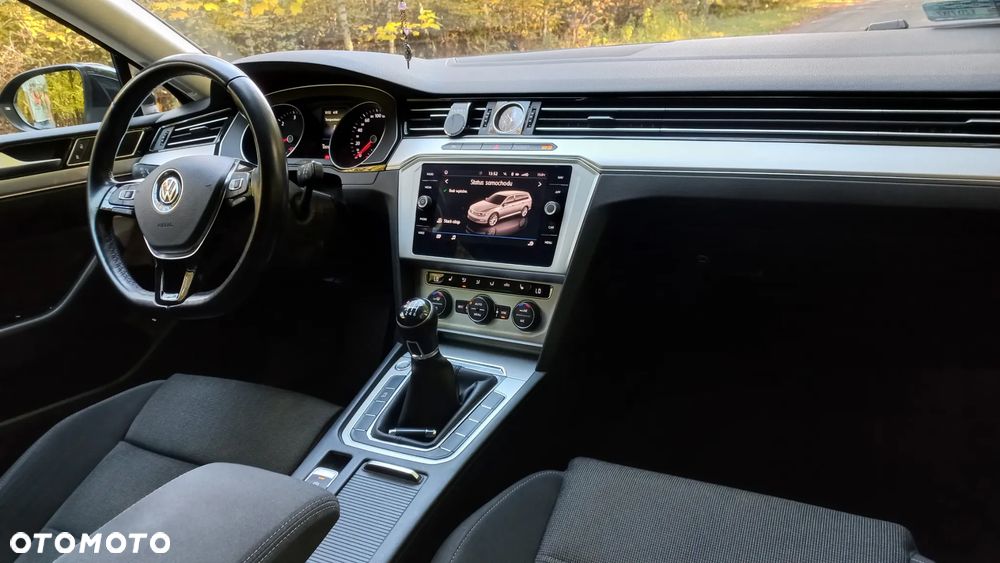 Volkswagen Passat - 9