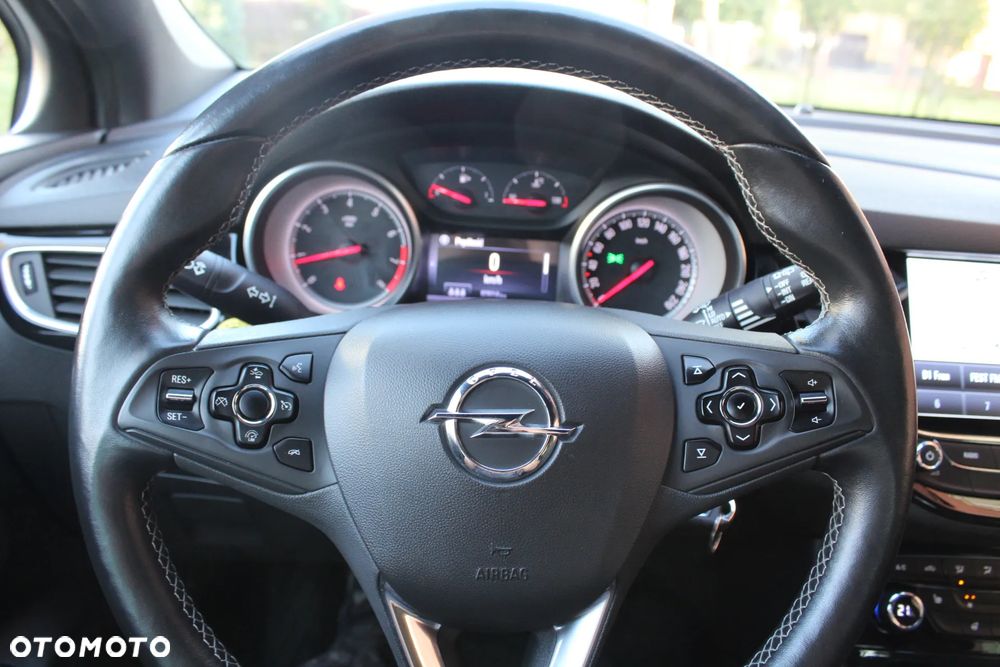 Opel Astra - 32