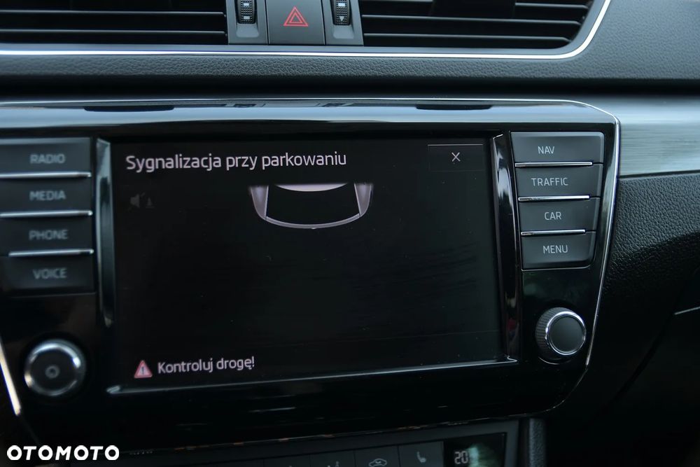 Skoda Superb 2.0 TDI DSG Premium Edition - 30