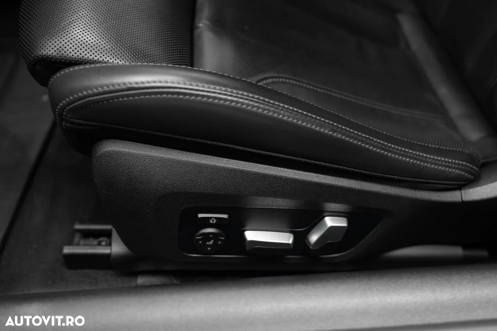 BMW M8 M850i xDrive AT - 35