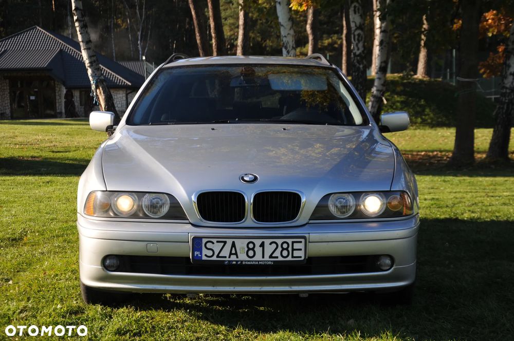 BMW Seria 5 520i - 8