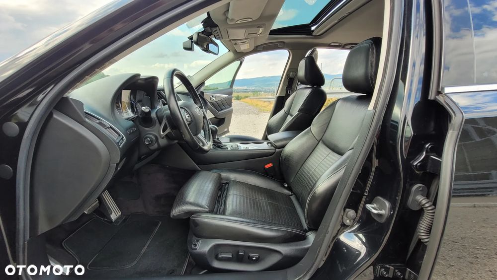 Infiniti Q50 2.2d Sport Sound Studio by Bose - 6