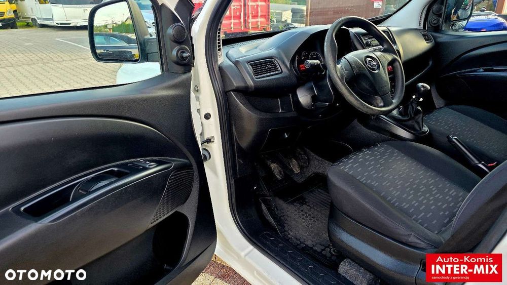 Opel Combo - 26