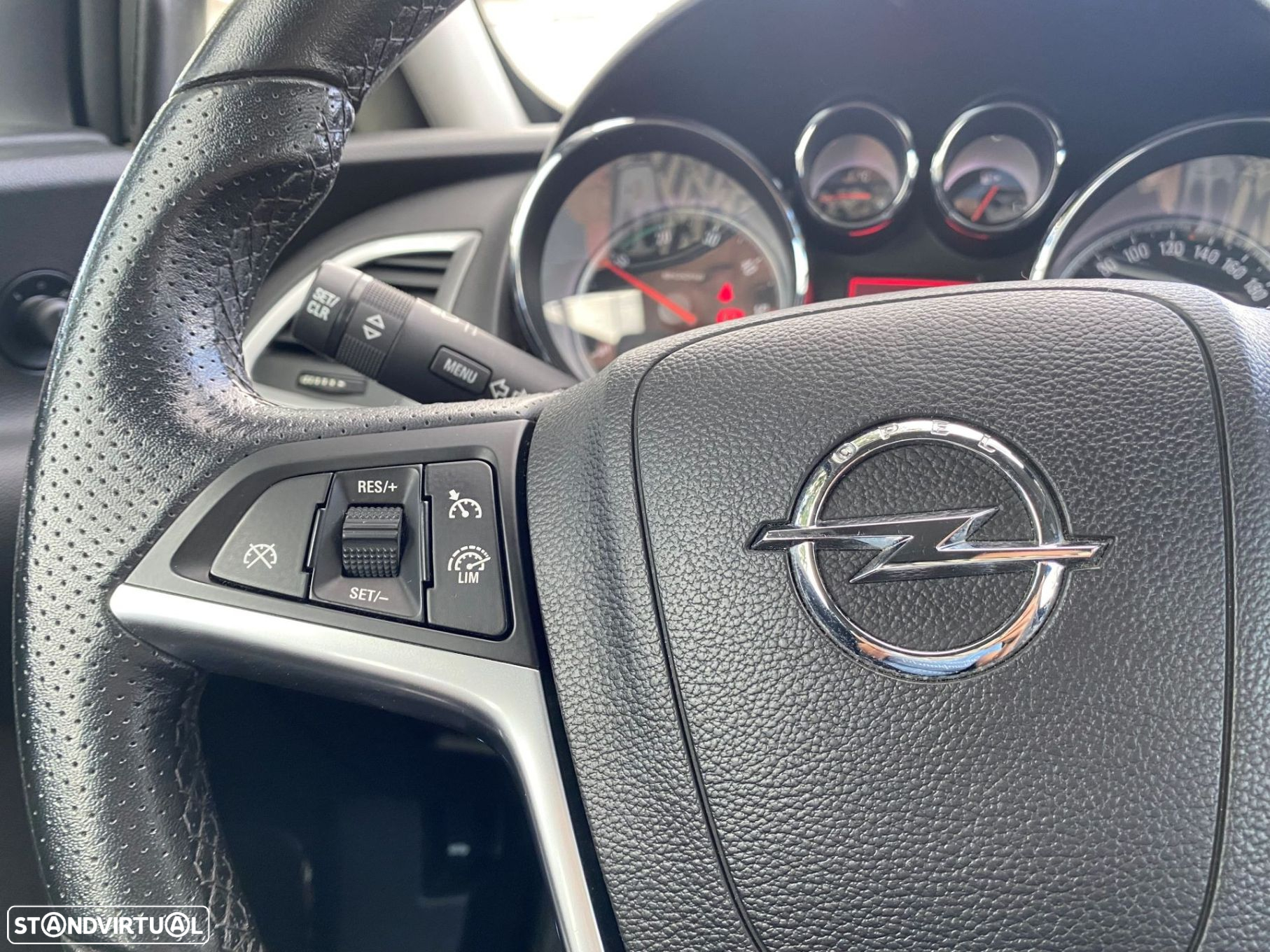 Opel Astra GTC 1.7 CDTi S/S 109g - 17
