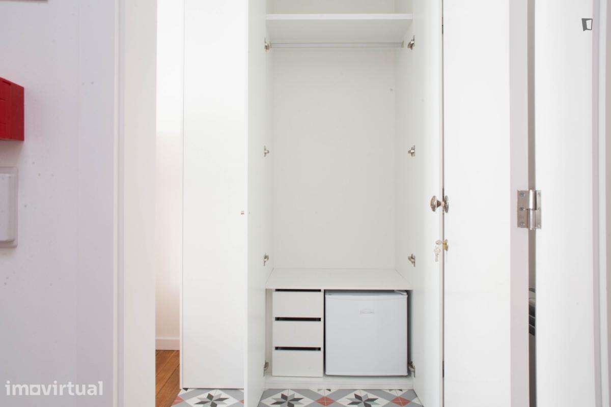 Quarto - localizado em Paranhos Porto - Grande imagem: 5/31