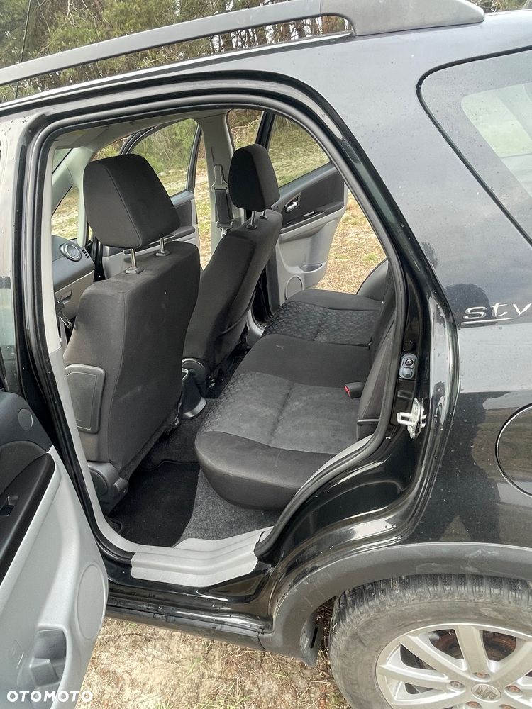 Suzuki SX4 2.0 DDiS 4x4 Style - 11