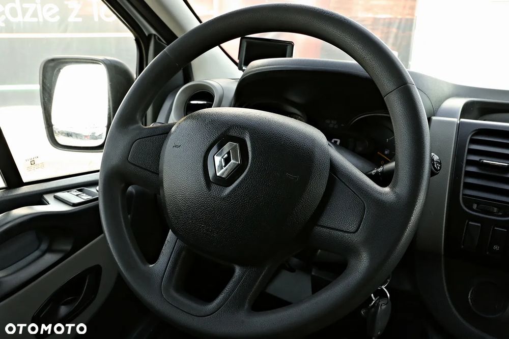 Renault Trafic - 26