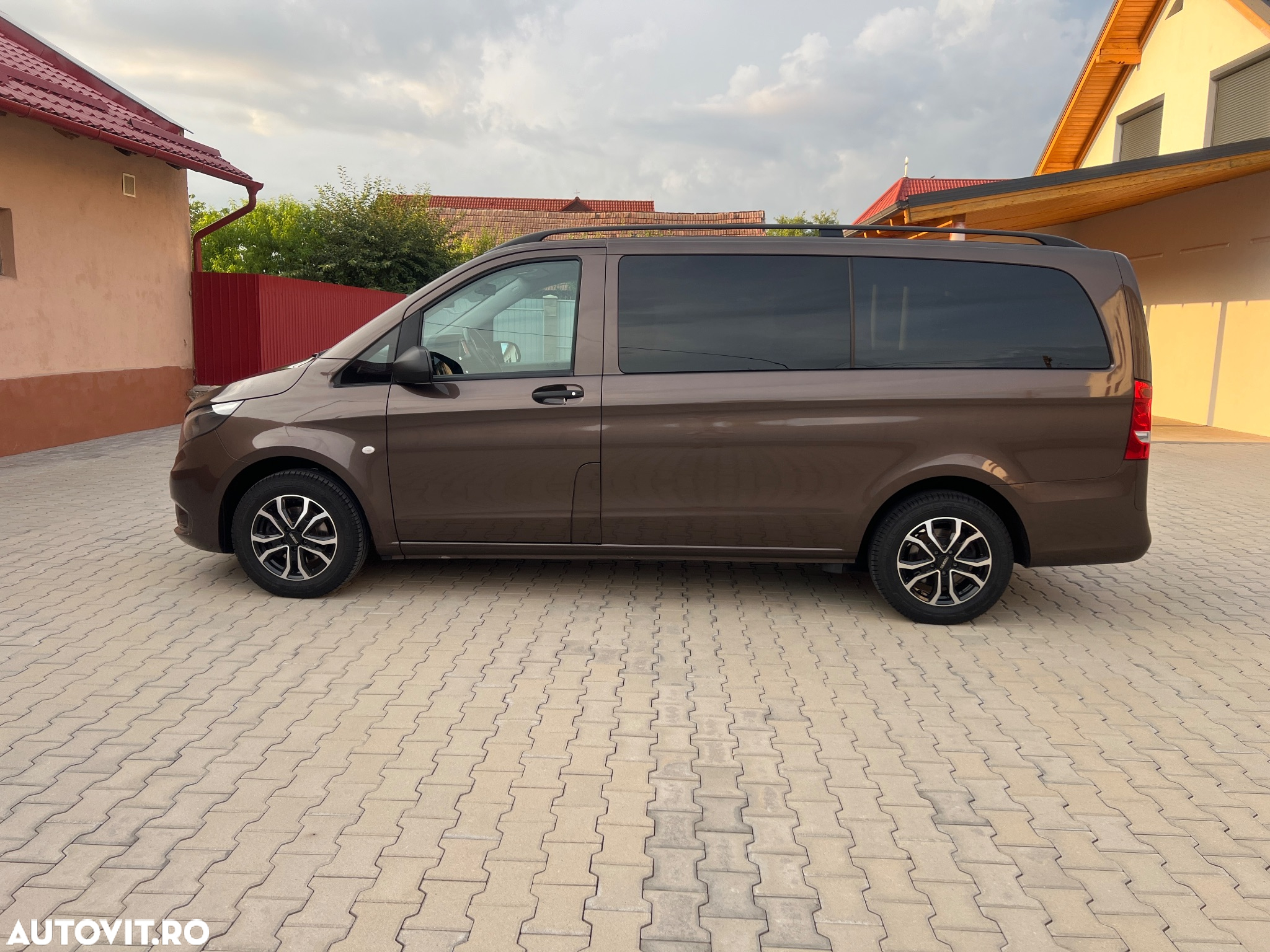 Mercedes-Benz Vito 111 CDI (BlueTEC) Tourer Lang PRO - 27
