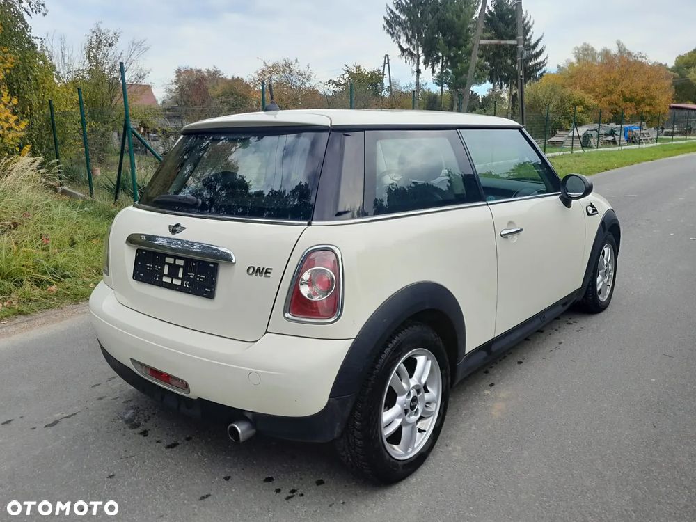 MINI ONE - 6