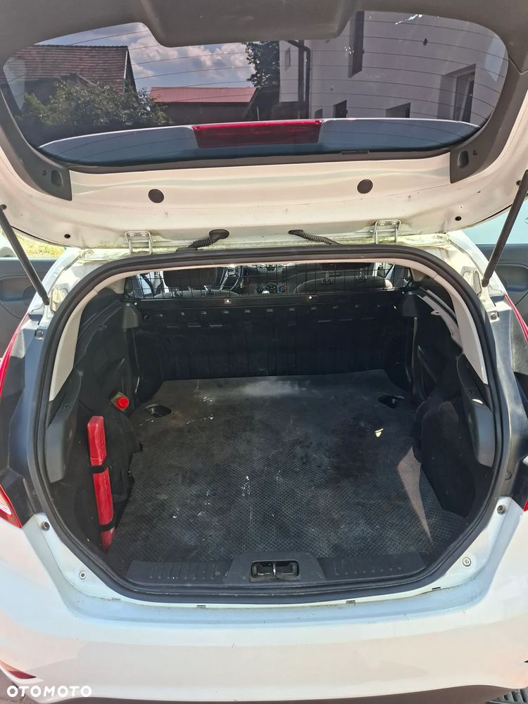 Ford Fiesta 1.5 TDCi Silver X - 11
