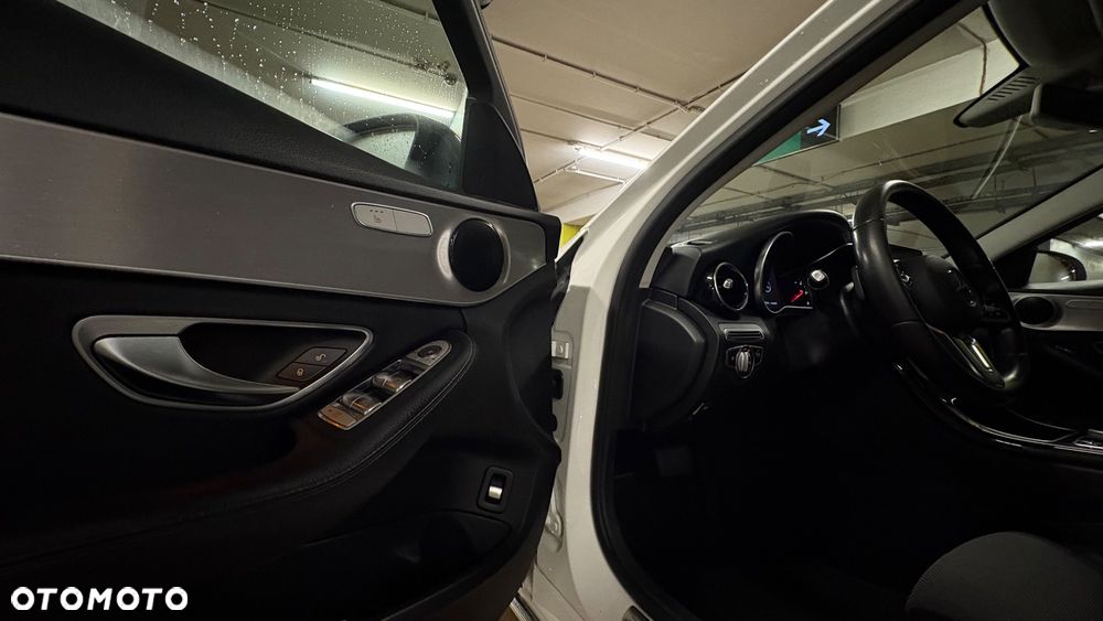 Mercedes-Benz Klasa C 200 d 9G-TRONIC Avantgarde - 10
