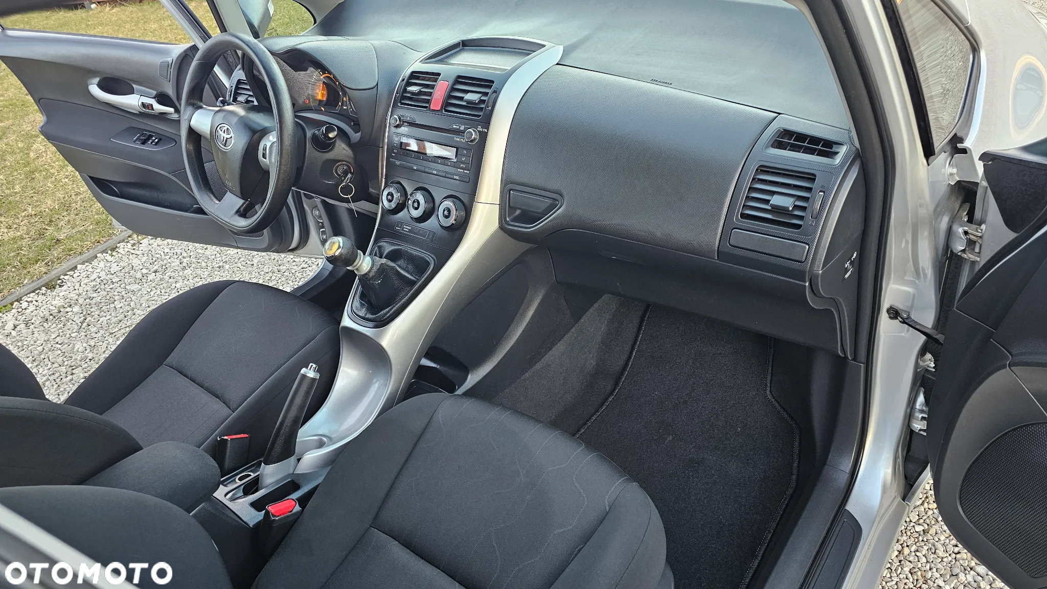 Toyota Auris 1.33 Dual-VVT-i Edition - 11