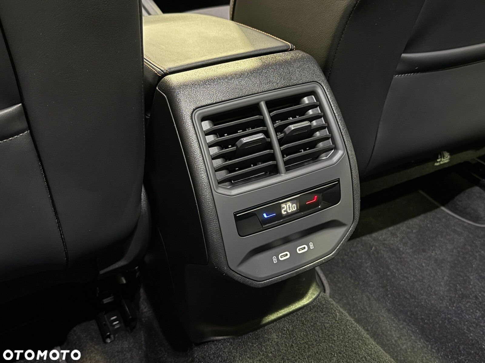 Cupra Formentor 1.5 TSI DSG - 25