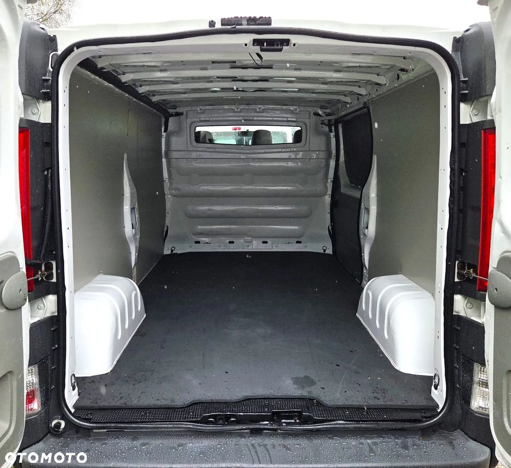 Renault Trafic - 10
