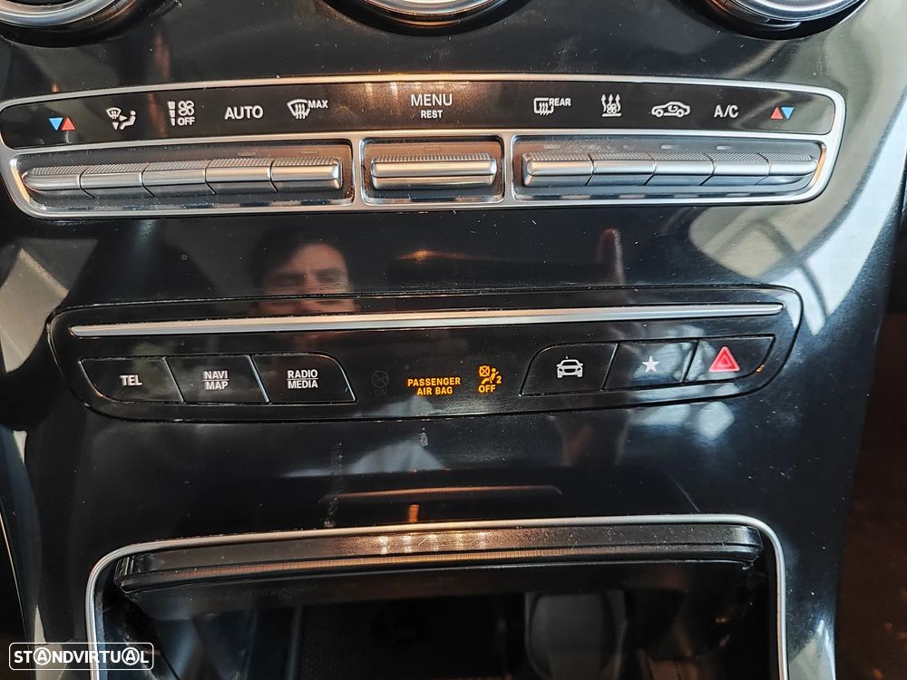 Mercedes-Benz GLC 300 ver-de-4matic-9g--tronic-edition-amg-line - 32