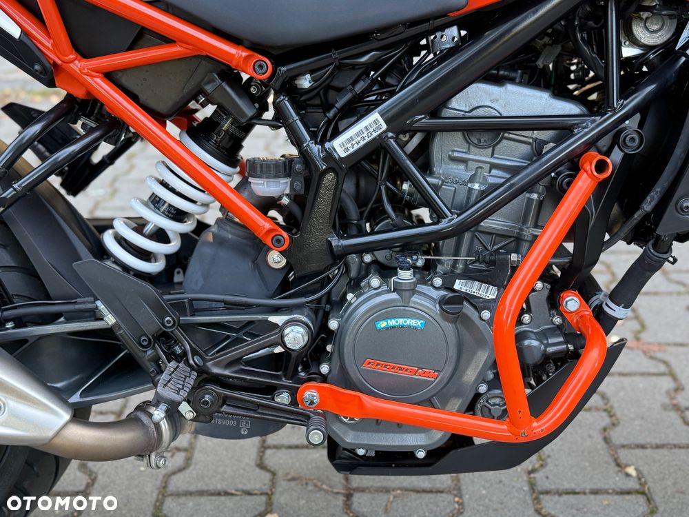 KTM Duke 125 - 10