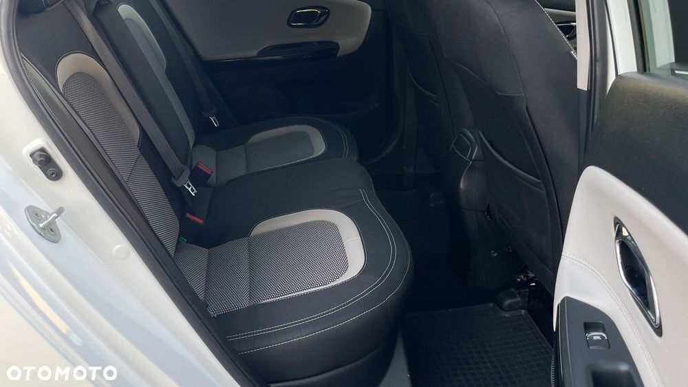 Kia Ceed - 25