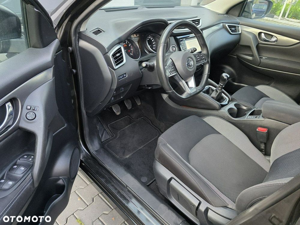 Nissan Qashqai - 11