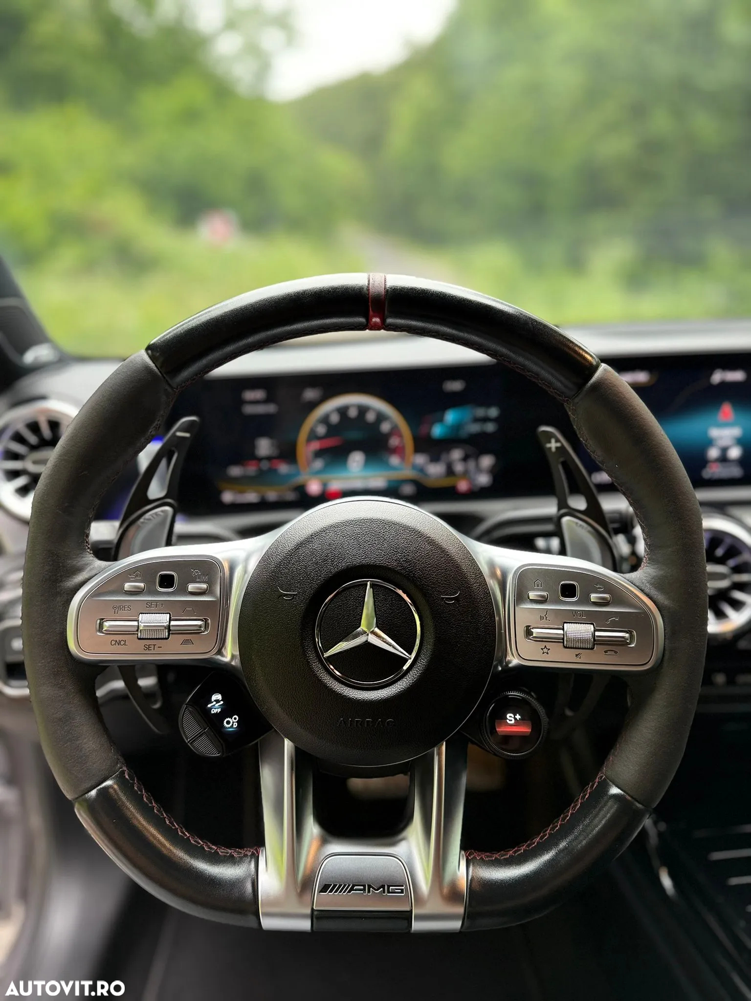 Mercedes-Benz A AMG 35 4Matic AMG Speedshift DCT 7G - 23