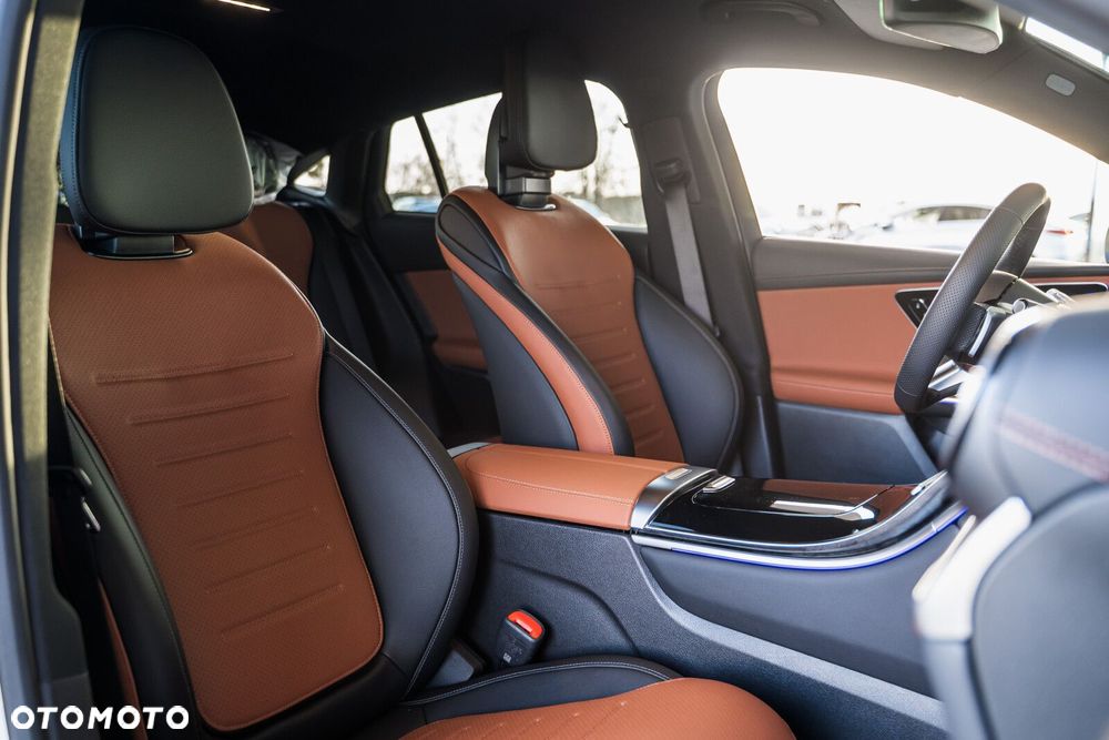 Mercedes-Benz GLC - 16