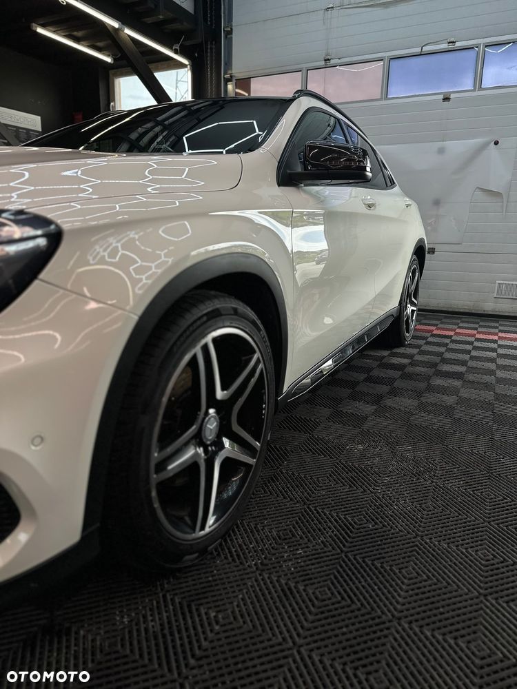 Mercedes-Benz GLA 250 4-Matic - 7