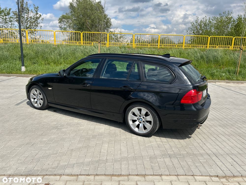 BMW Seria 3 318d - 3