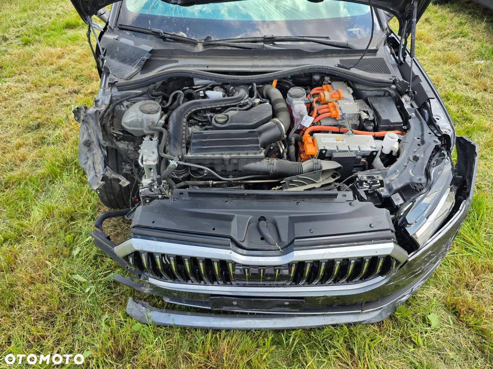 Skoda Superb 1.5 TSI iV DSG L&K - 7